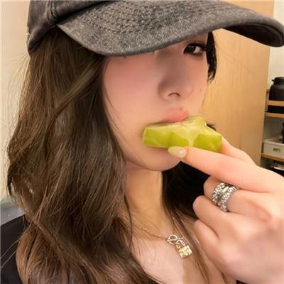 不爱江山爱美人